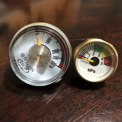 산업용 가스 압력 게이지 & 미터 (안전 및 누출 방지 성능을 위한 가스별 보정)